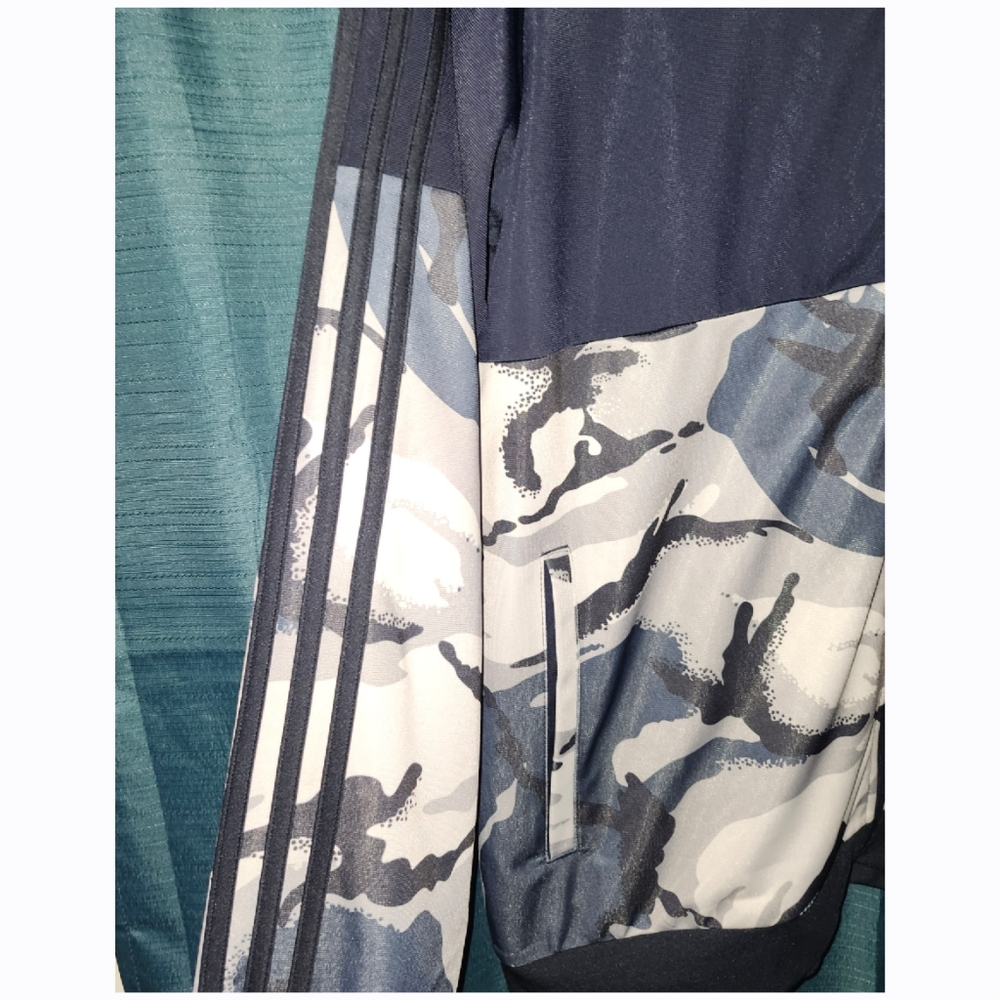 Adidas | Men's Blue Camoflauge Jacket - Picture 4 of 6